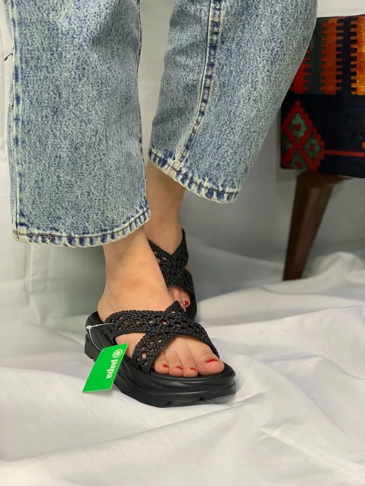 صندل زنانه لژ دار دوبند ضربدری بافت — نمای ۲