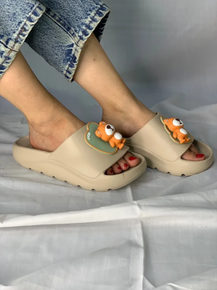 دمپایی دخترانه خرس چرخشی Bear Soft — نمای ۳