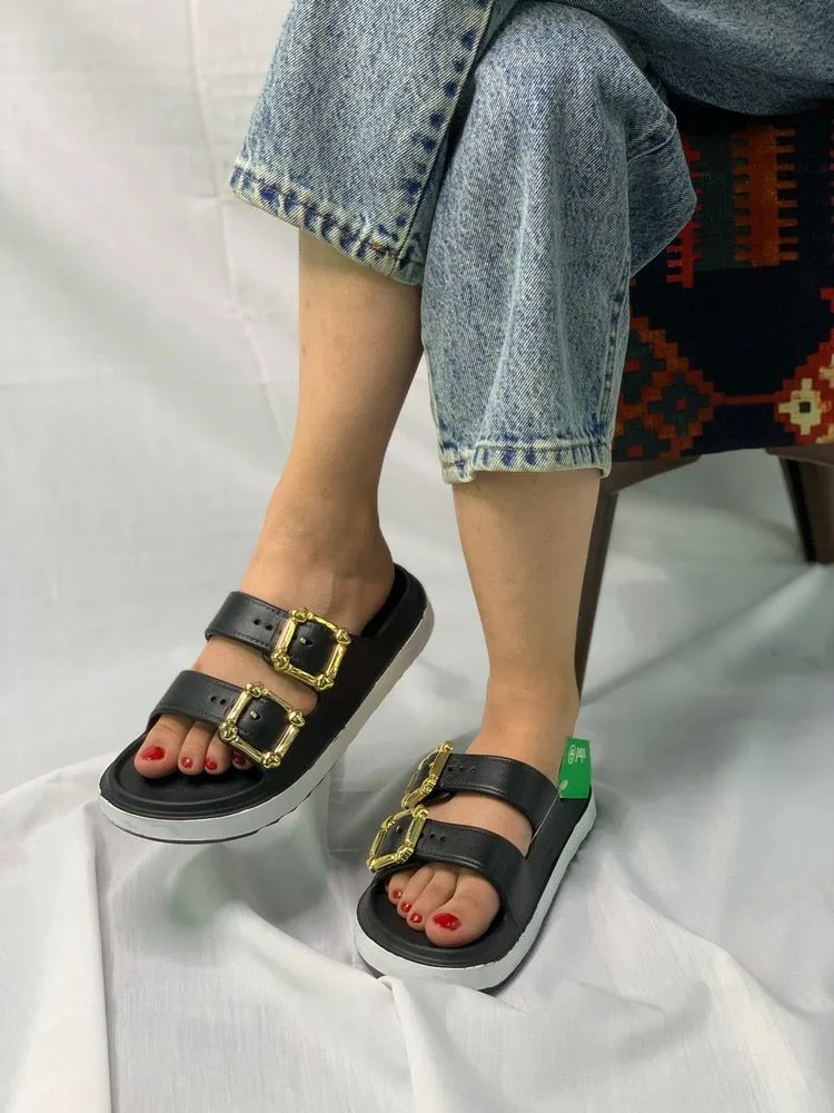 دمپایی زنانه و بچه‌گانه دوبند سگک‌دار — نمای ۴