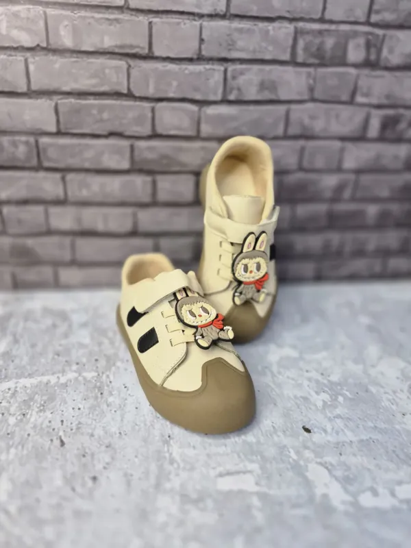 ونس بچگانه لبوبو چسبی